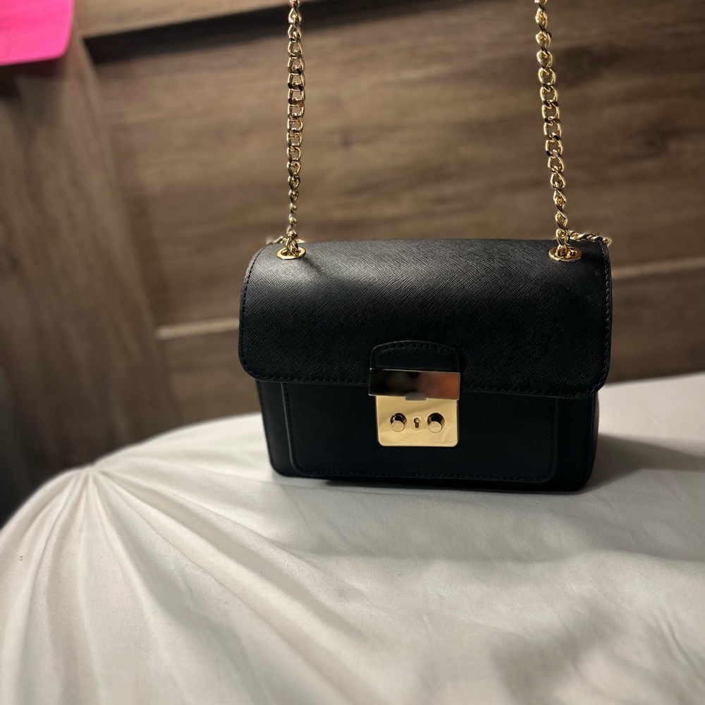 Michael Kors chain strap purse